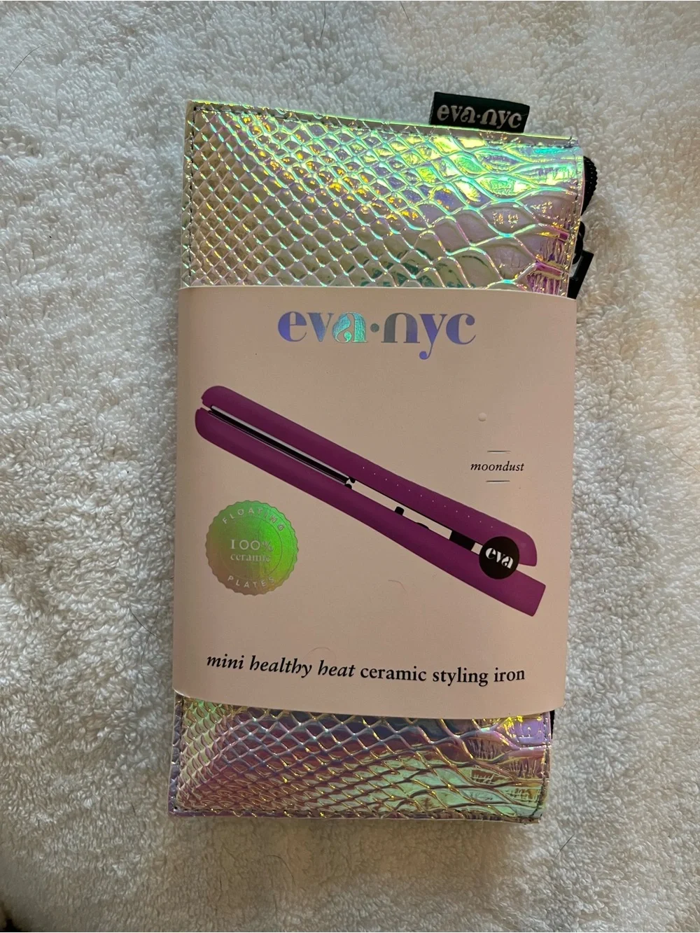 Travel Size Mini Ceramic Flat Iron - Iridescent Pouch Included - Picture 1 of 2
